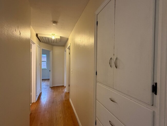 Building Photo - Reduced Rent! Available Now! ***SPECIAL 50% OFF 1ST FULL MONTH'S RENT***    Charming 4 bedroom ho...