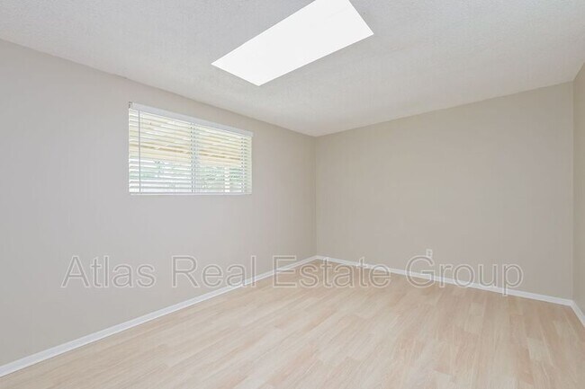 Building Photo - 8464 E Ruby Dr