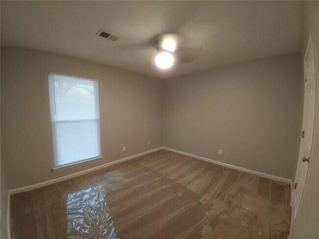 Building Photo - 50 Parkmont Dr