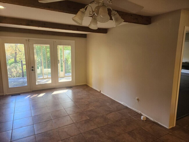 Building Photo - 4690 Huston Rd