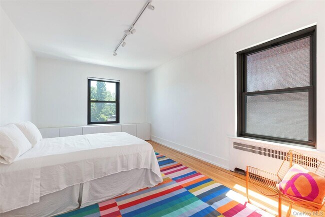 Building Photo - 76-66 Austin St