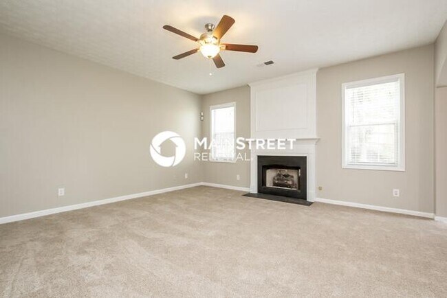 Building Photo - 4 Bedroom Pet-Friendly Home in Austell, GA with Main Street Renewal