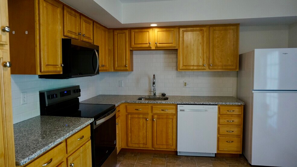 Building Photo - 57 Braithwaite Ln