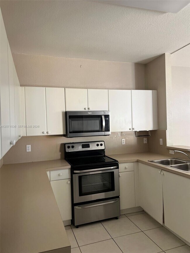 Building Photo - 10861 NW 85th Terrace