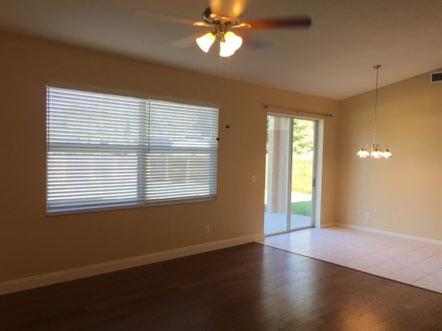 Building Photo - 2828 Laurel Leaf Dr