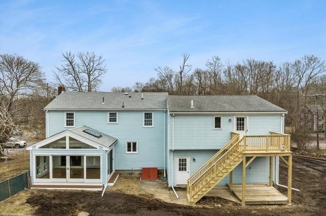 Building Photo - 949 South St