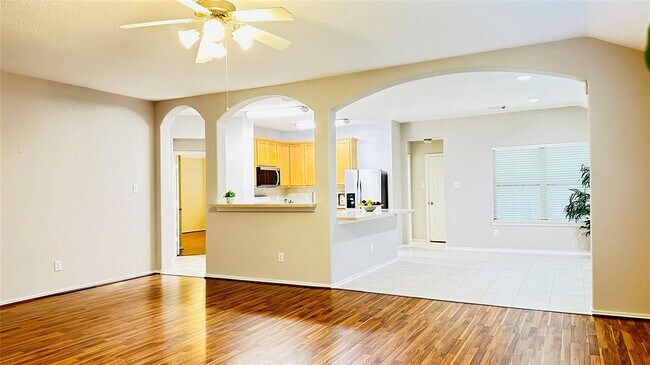 Building Photo - 82 S Star Ridge Cir