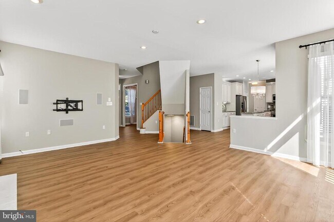 Building Photo - 2410 Dakota Lakes Dr