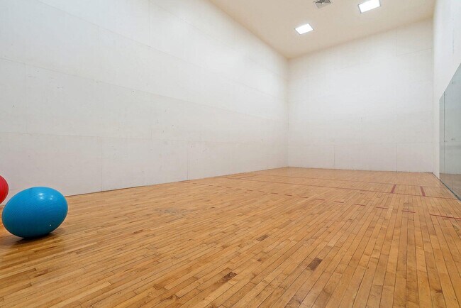 Building Photo - 2916 Tuscany Ct