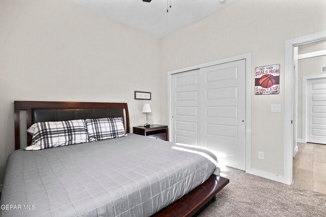 Building Photo - 620 Paseo Modesto Dr