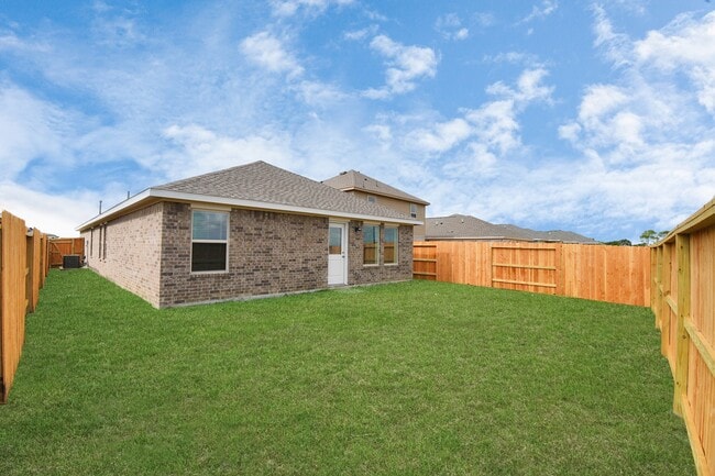 Building Photo - 1611 Windrose Bnd