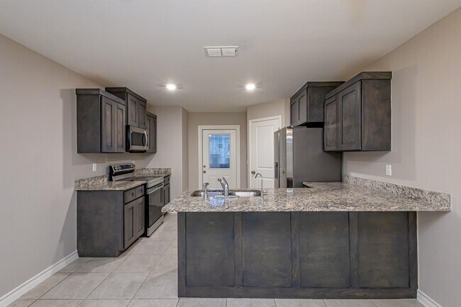 Building Photo - 2203 Durazno Ct