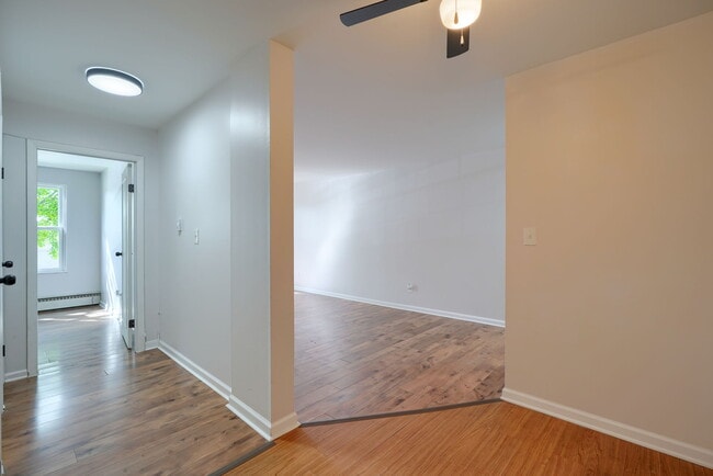 Building Photo - 4696 Tarryton Ct S