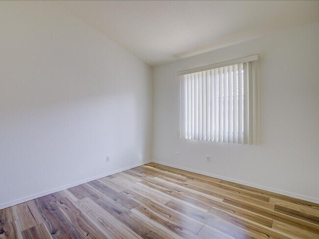 Building Photo - Spacious 4-Bedroom Home with Private Pool & Large Enclosed Backyard!