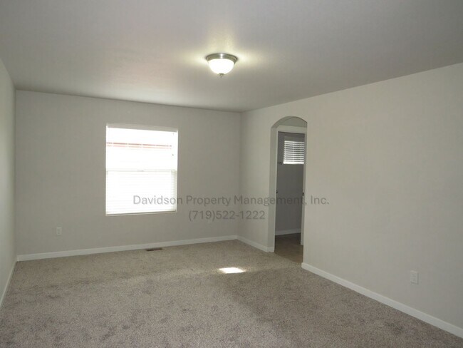 Building Photo - Spacious 3-Bedroom Townhouse Located in Security-Widefield