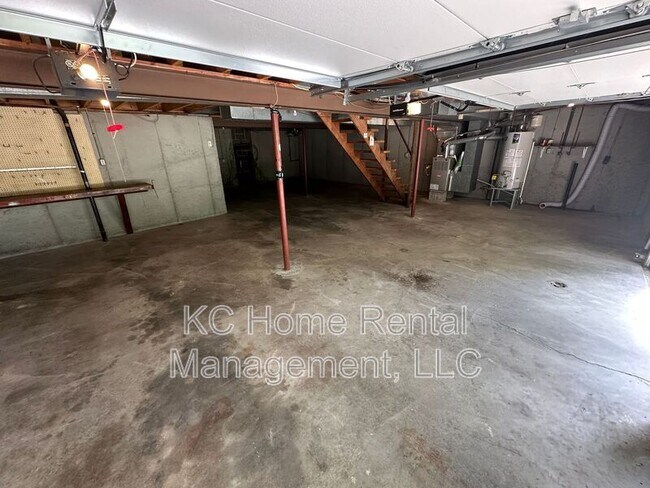 Building Photo - 8209 Webster Avenue