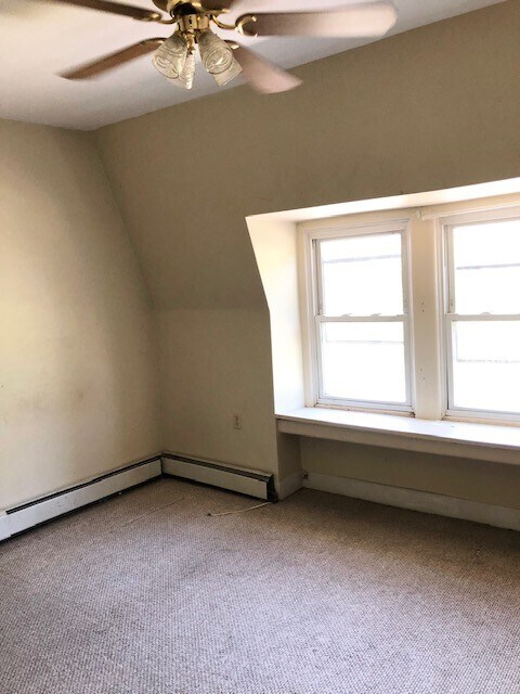 Building Photo - 1502 Centre Ave