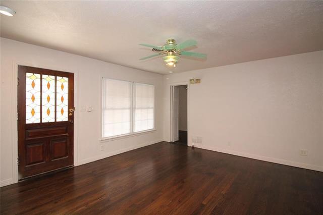 Building Photo - 5828 Locke Ave