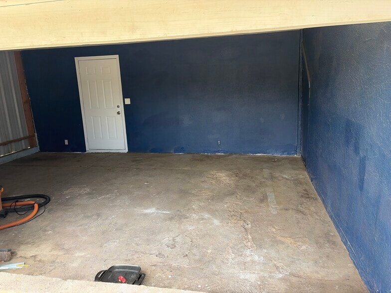 Building Photo - 343 Rio Grande Ave