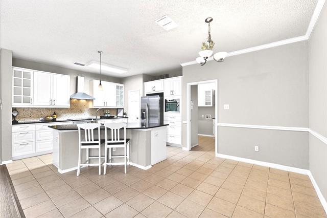 Building Photo - 2019 Westbury Ln