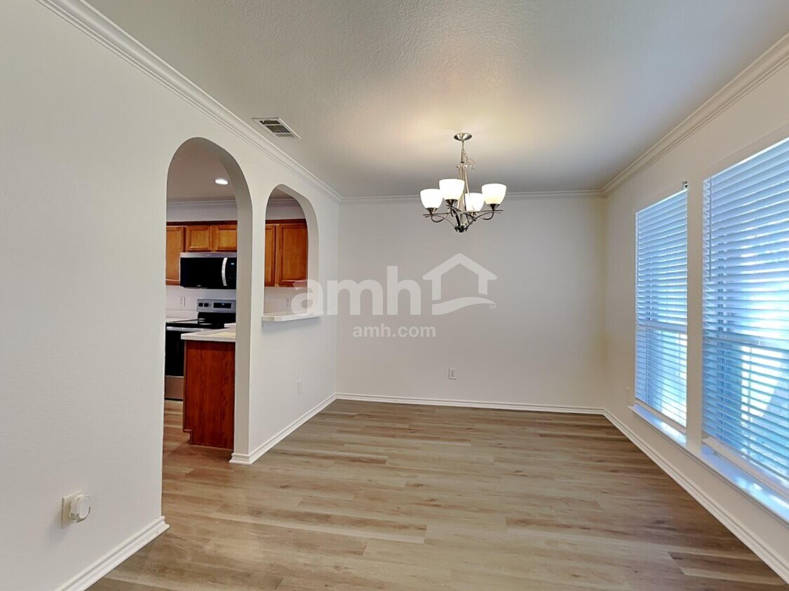 Building Photo - 532 Winbridge Ln
