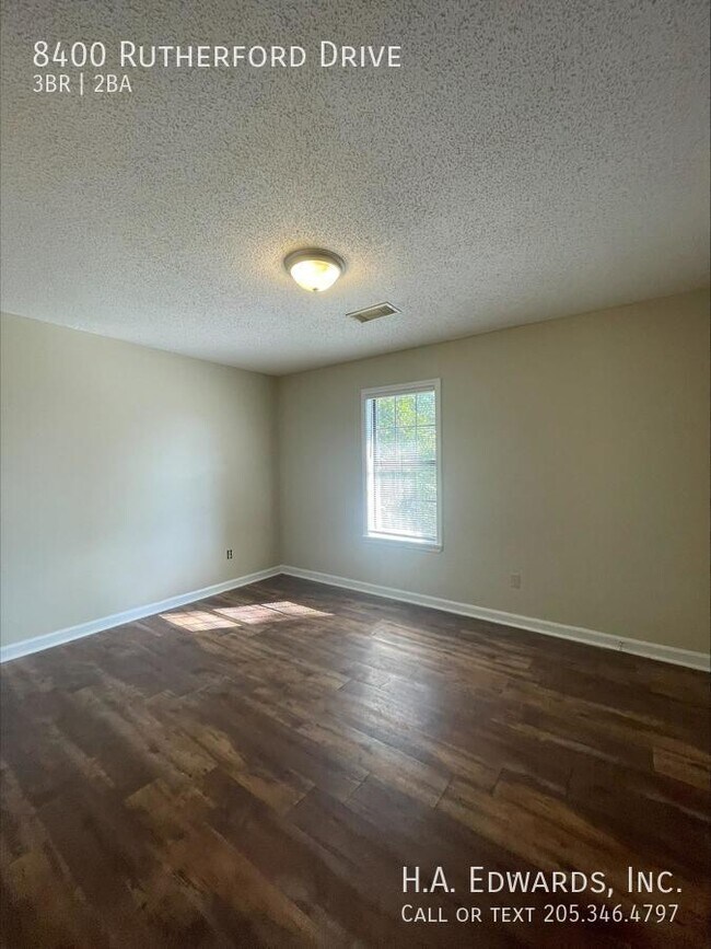 Building Photo - 8400 Rutherford Dr