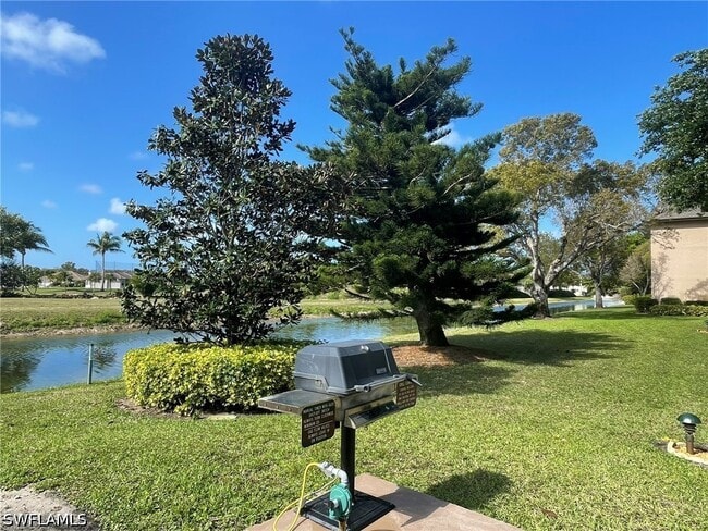 Building Photo - 4912 Tamiami Trl E