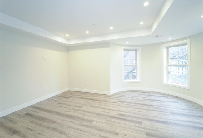 Building Photo - 424 Marlborough St