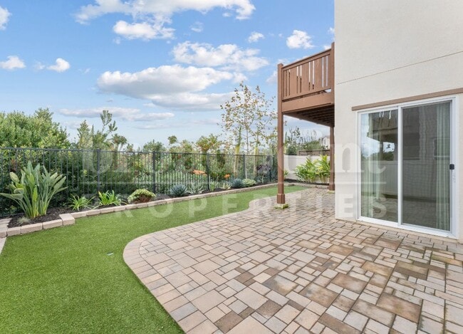 Building Photo - 1190 Via Candelas