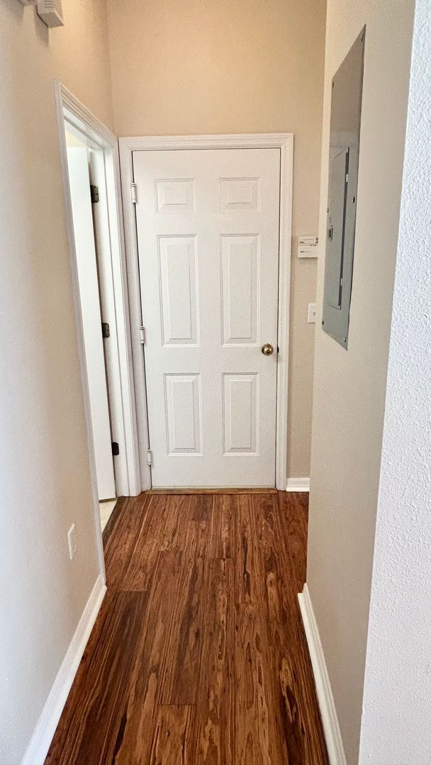 Building Photo - 3 bedroom, 2.5 bath, 2 car garage in a Qui...