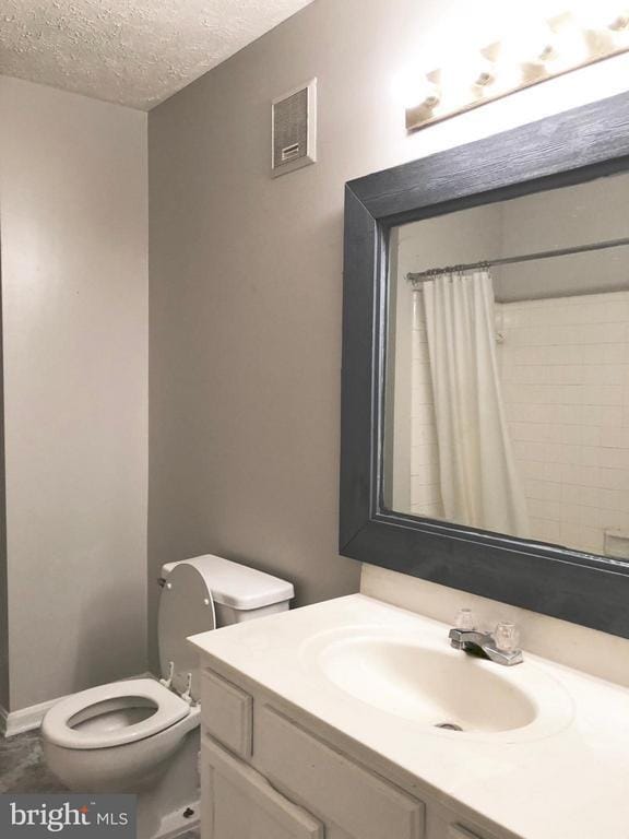 Building Photo - 916 Windbrooke Dr