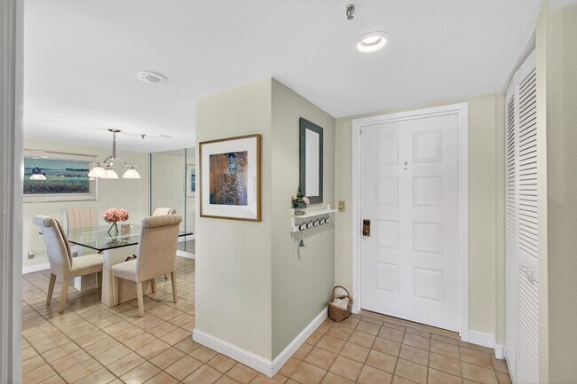 Building Photo - 1190 Jimmy Buffett Mem Hwy