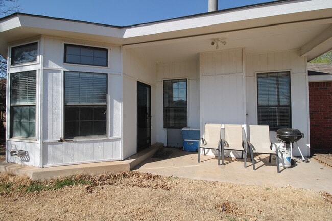Building Photo - 308 Wilmington Cir