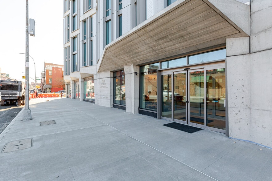 Building Photo - 240 3rd Ave