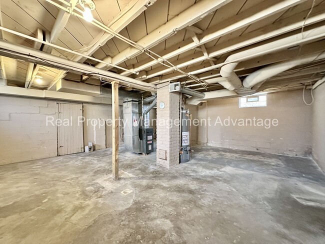 Building Photo - No Deposit Required! Updated, Spacious 3-B...