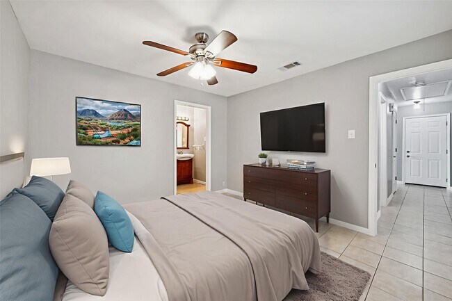 Building Photo - 3908 Colorado Ave