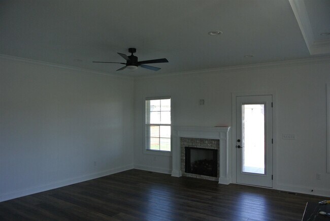 Building Photo - 388 Olympia Ct