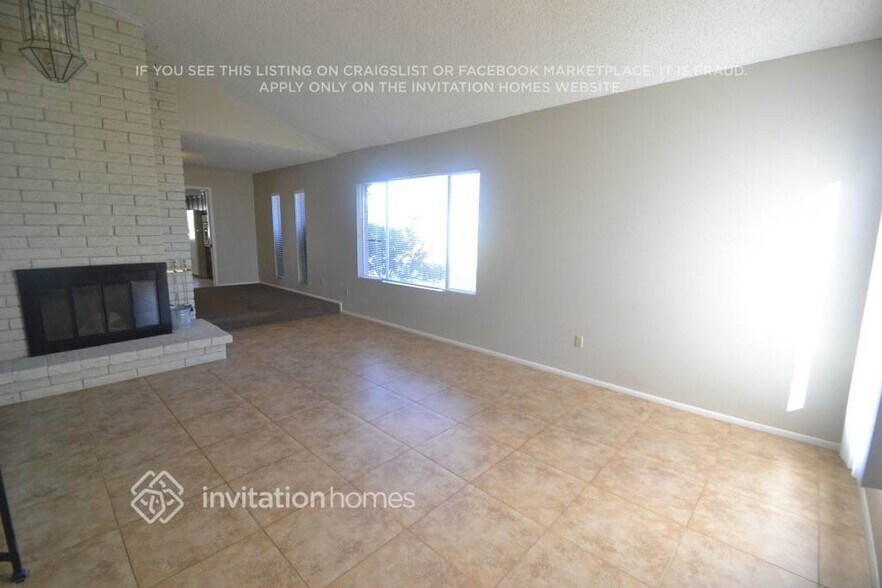 Building Photo - 8332 N 50th Dr