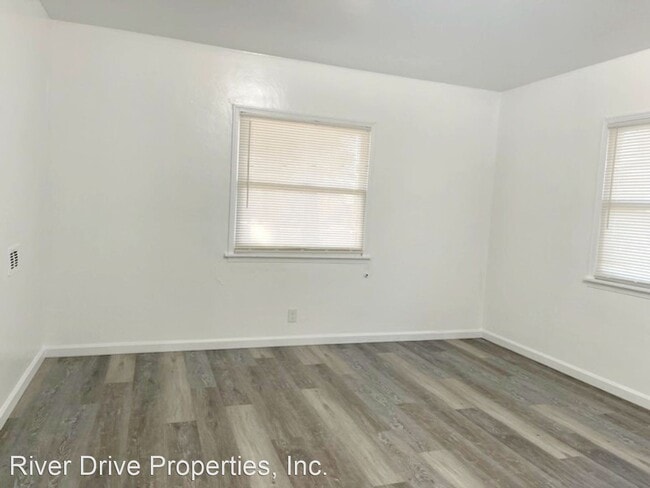 Building Photo - 3 br, 2 bath House - 530 N. Auburn Street