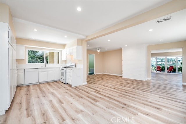 Building Photo - 804 Avenida Presidio