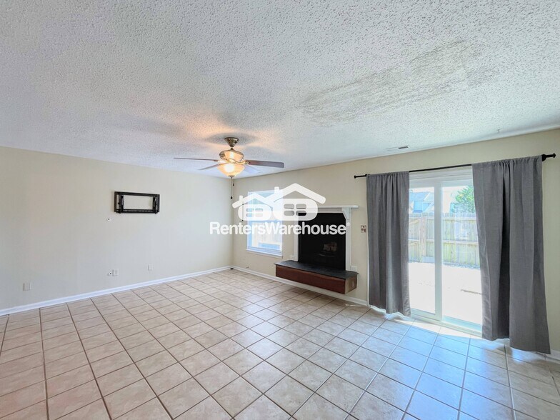 Building Photo - 1541 Sword Dancer Dr