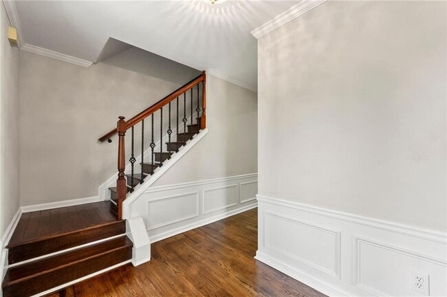 Building Photo - 7260 Foxberry Ct