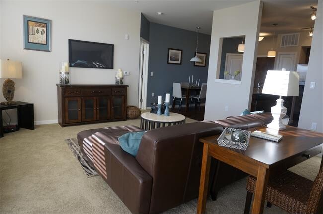 Building Photo - One Bedroom Condo For Rent at East Village...