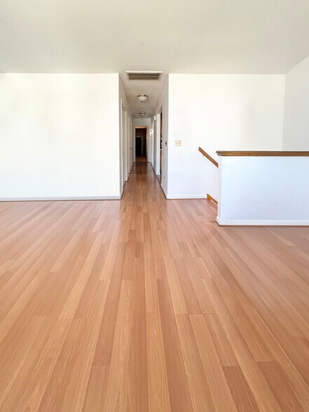 Building Photo - 85 Grieco Dr