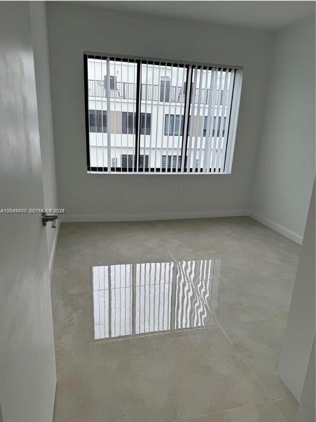 Building Photo - 26114 SW 146th Ct