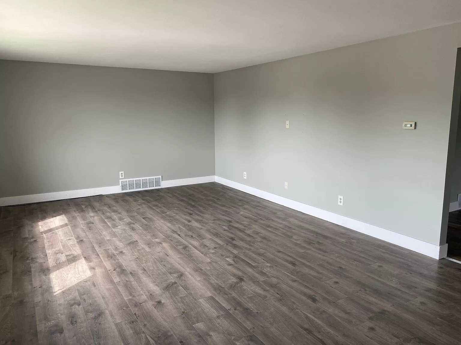 Living Room - 197 Saint Felix Ave