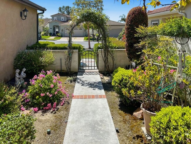Building Photo - Charming 3-Bedroom Home in 55+ Talega Vill...
