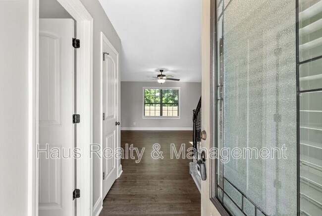 Building Photo - 150 Sycamore Hill Dr