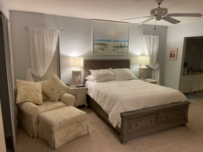 Building Photo - 24769 Paradise Rd