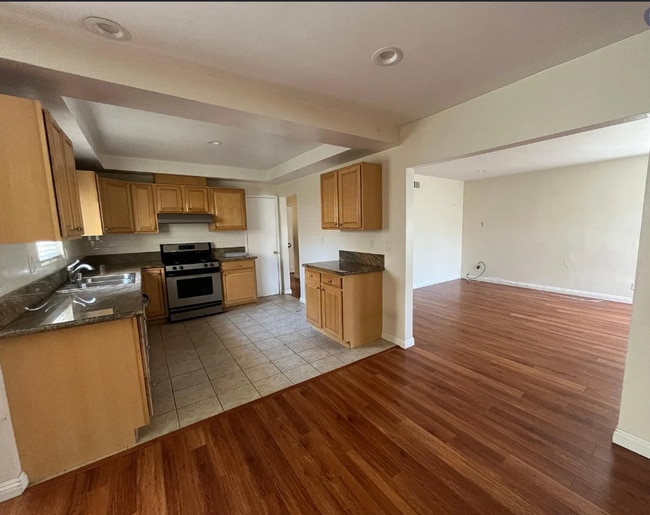 Building Photo - 4447 W 172nd St